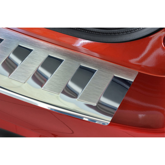 Honda Civic Tourer ab Bj.2014- Edelstahl Ladekantenschutz mit 3D Profil und Abkantung